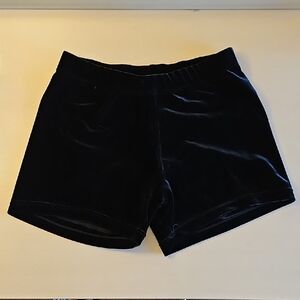 Black Gymnastics Shorts with Soft Texture